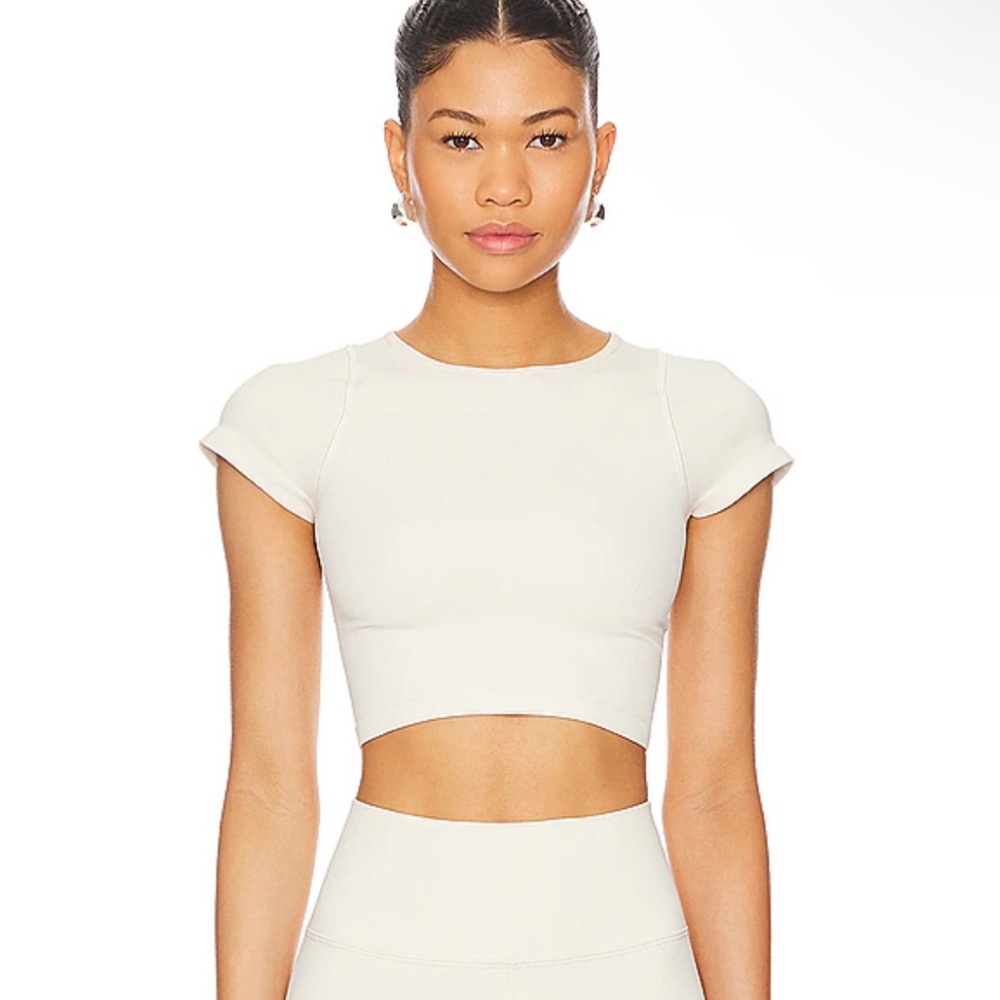 NWOT WellBeing + BeingWell StretchWell Maya Cropped Tee in Birch